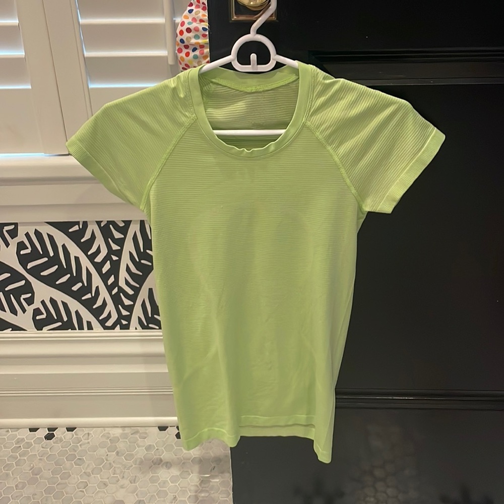 green lululemon swiftly tech